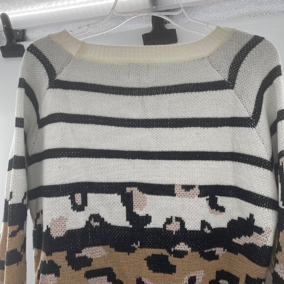 Wanna B Women's Cheetah Print Pullover Sweater Long Sleeve Size Large - Picture 6 of 9